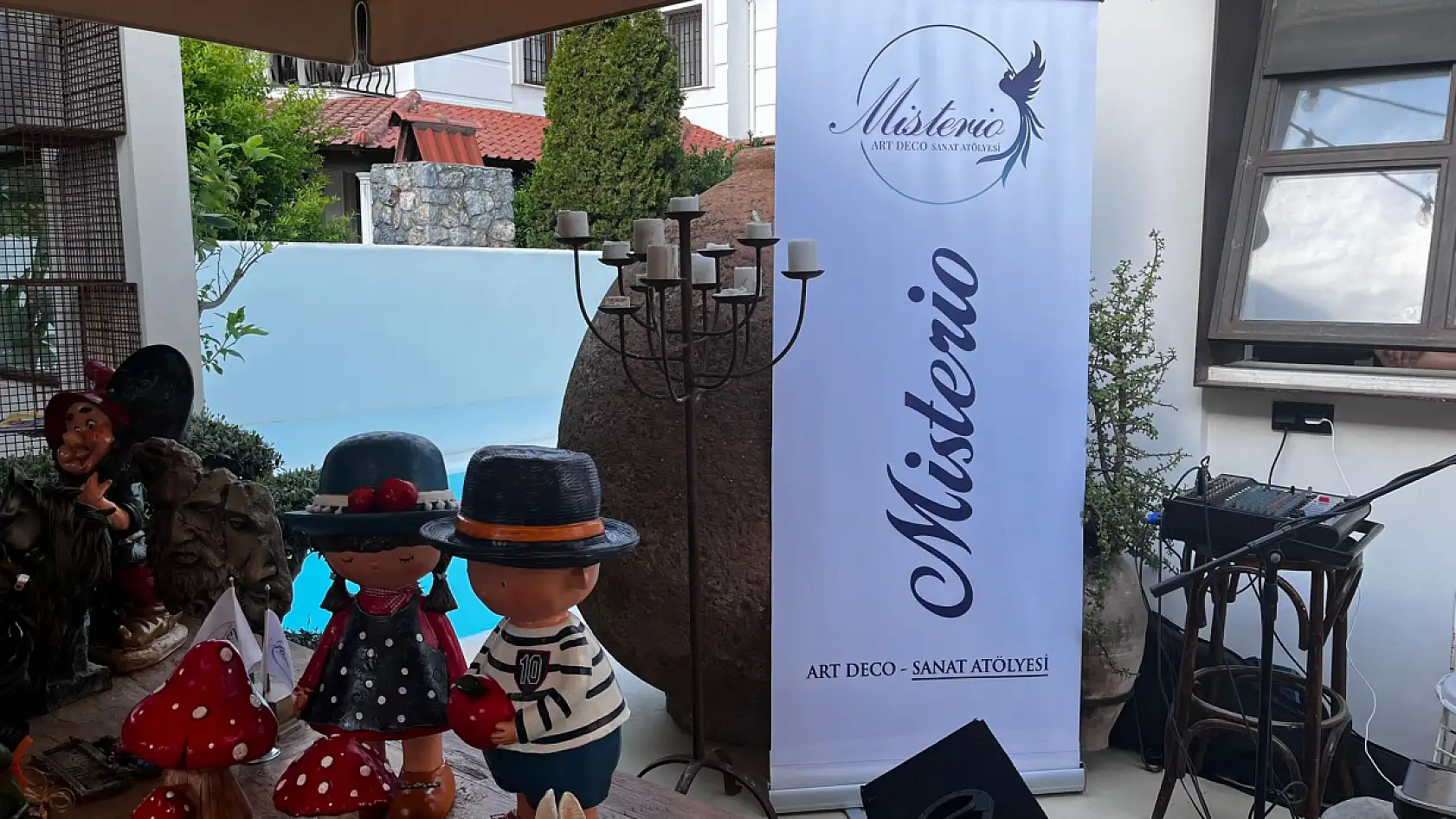 Fethiye'de Misterio Art & Deco Sanat Atölyesi'nde Anneler Günü Aktivitesi