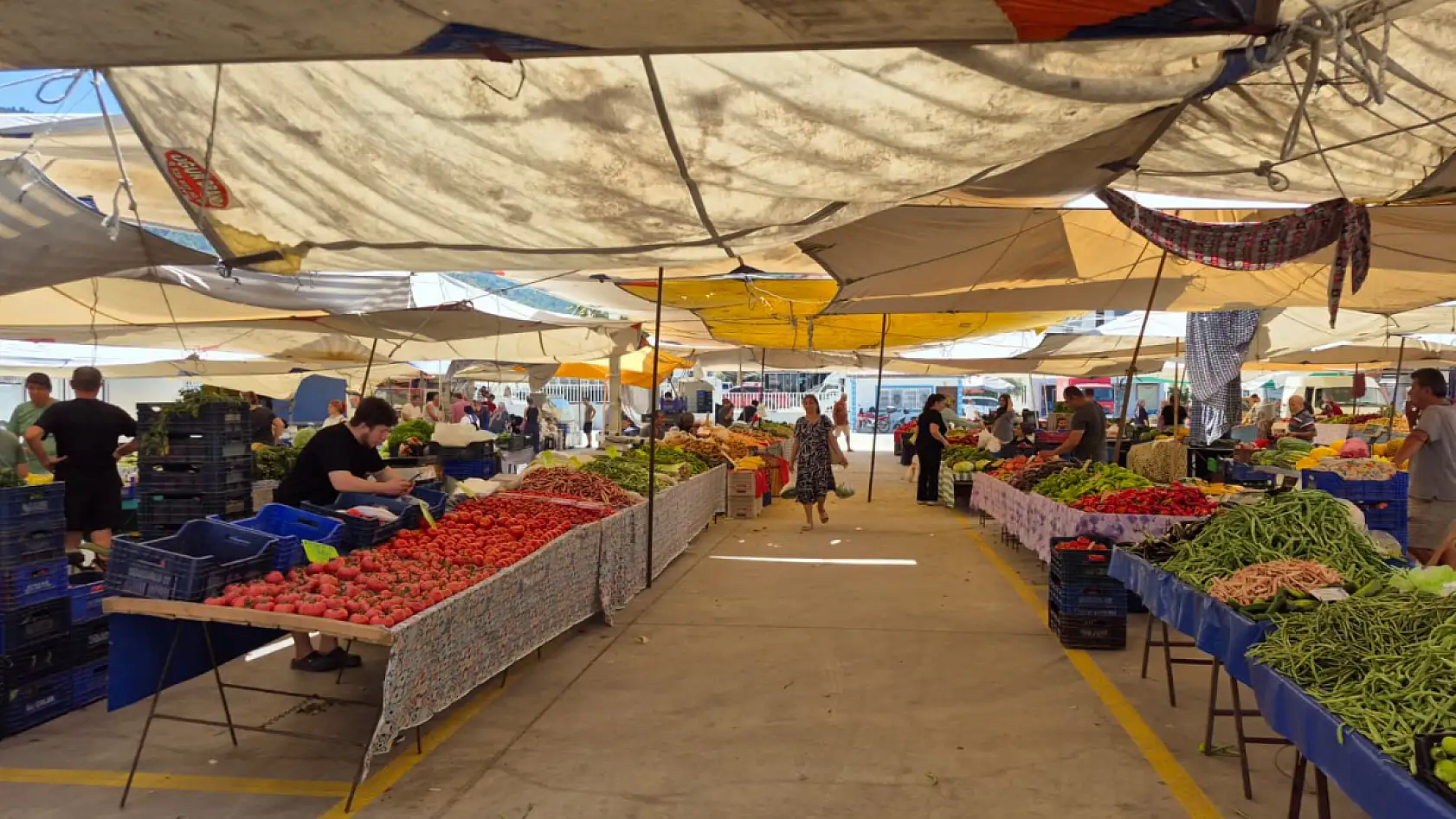 Fethiye'de Taşyaka Pazarı İlgi Görmeye Başlıyor