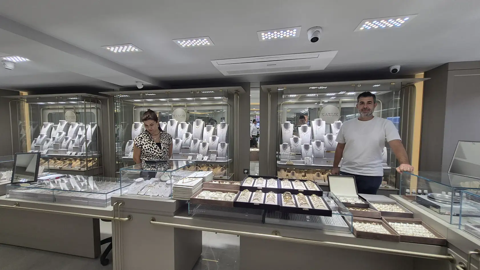 Karlık Kuyumculuk' tan Fethiye'ye Büyük Fırsat: 'Çadır Günleri' Başlıyor!