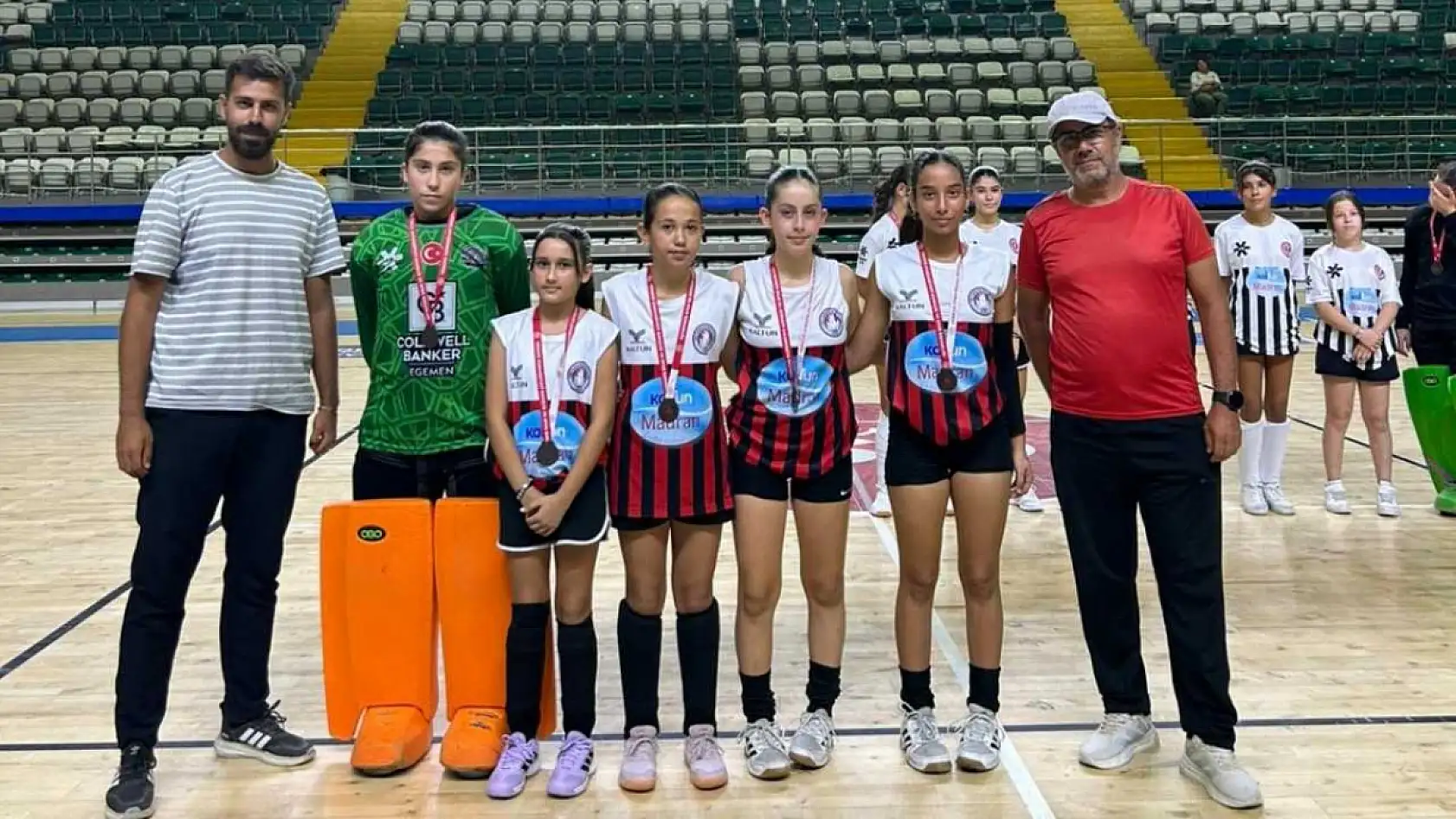 Muğla Hokey Ligi şampiyonu Bodrum Gündoğanspor