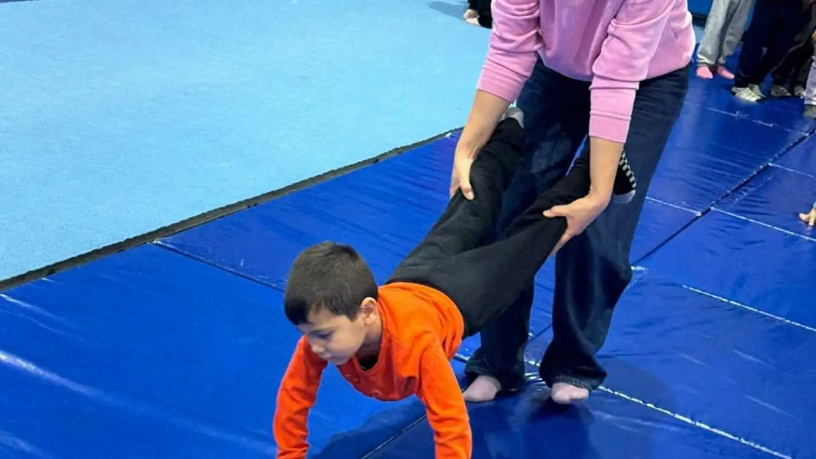 Muğla'da Anasınıfı öğrencileri cimnastikle spora ilk adım dedi