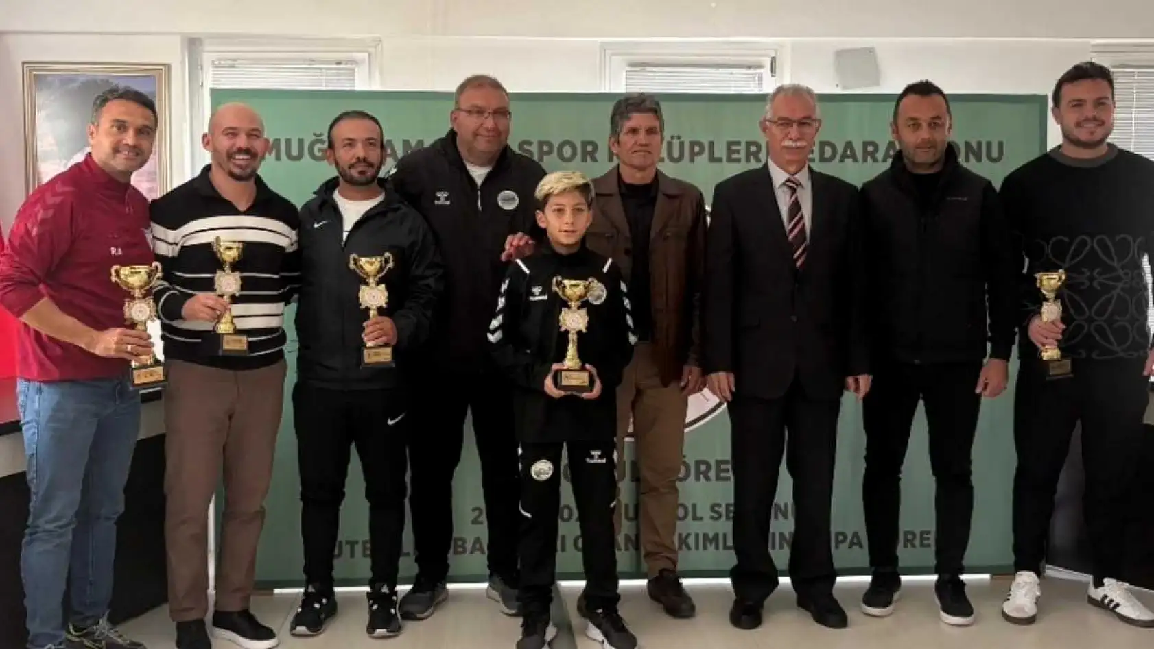 Muğla Amatör Spor Kulüpleri sezonun en başarılı kulüp ve sporcularını ödüllendirdi