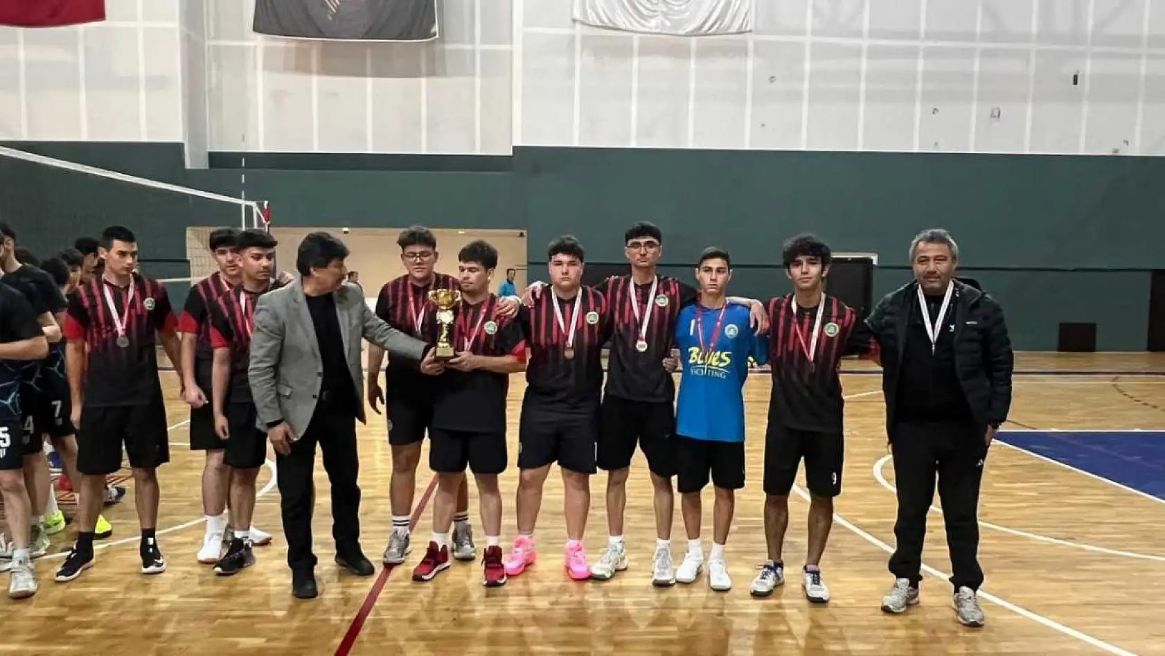 Fethiye'nin gururu: Göcek Süleyman Şatır Anadolu Lisesi Muğla ikincisi oldu