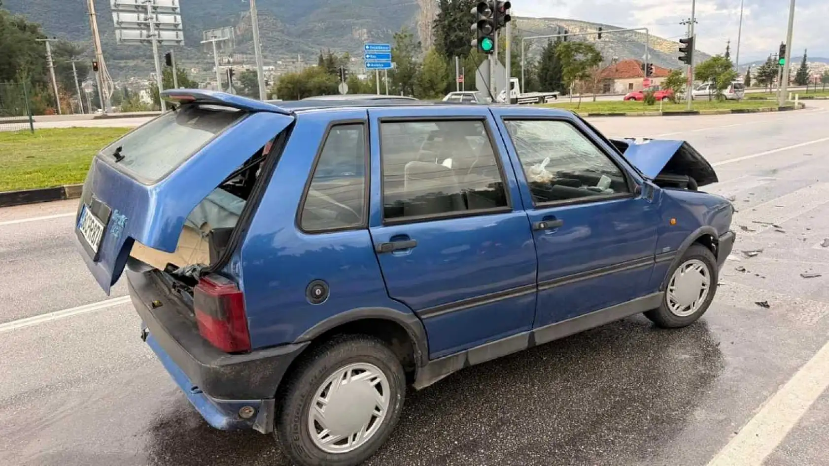 Fethiye Esenköy Kavşağı'nda trafik kazası: 4 yaralı