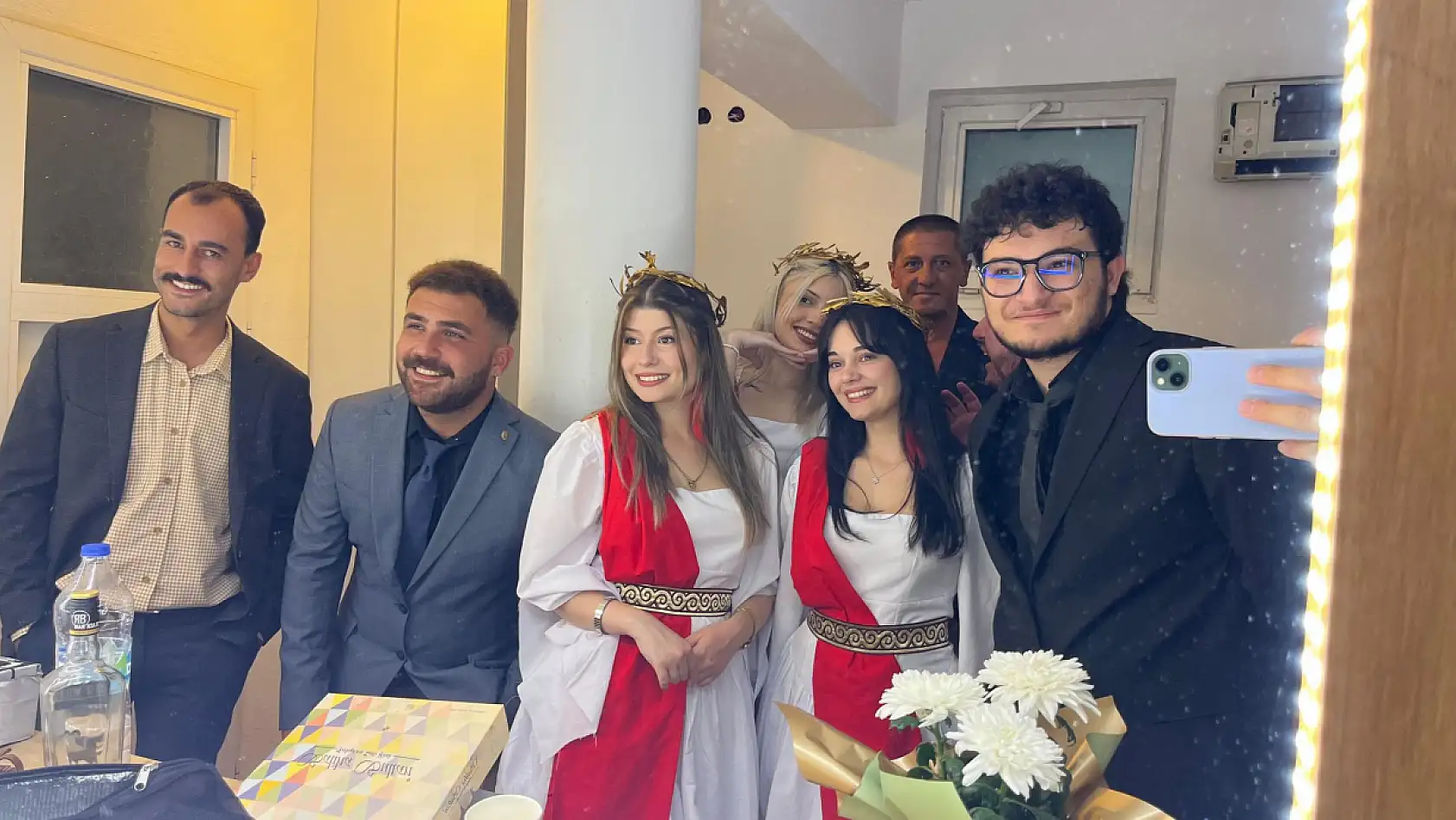 Fethiye'de 'Miskinler' tiyatrosu seyirciden tam not aldı