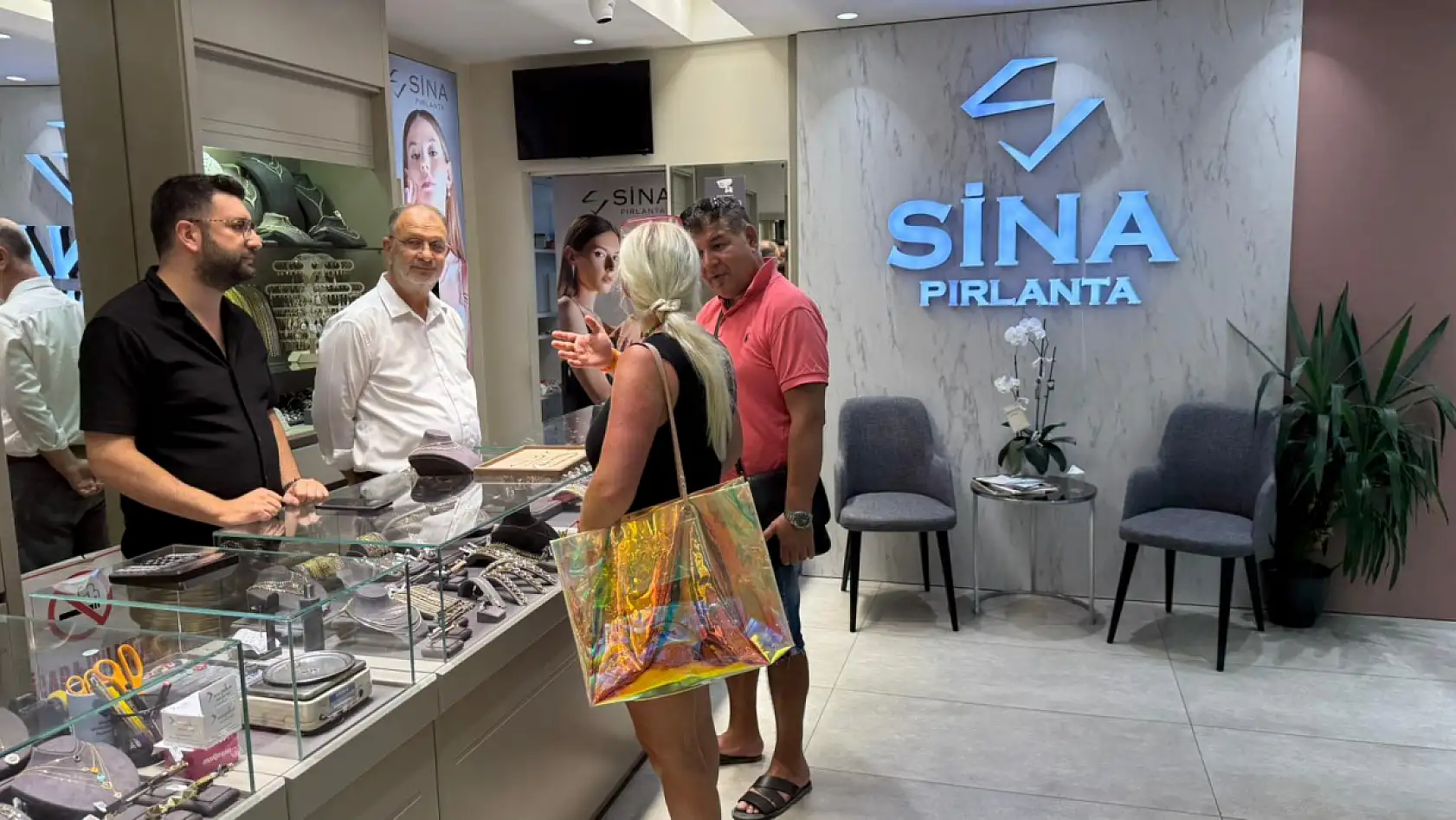 Altın Haftaya Nasıl Başladı? Fethiye'de Umut Yıldırım Cevapladı