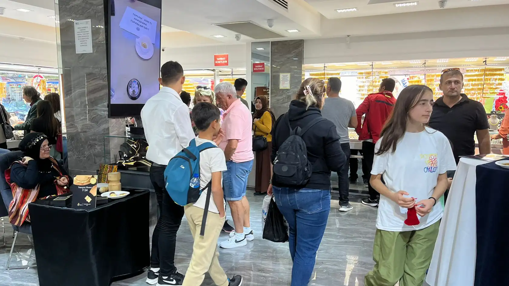 Fethiye'de 3. Geleneksel Altın ve Mücevher Festivali başladı