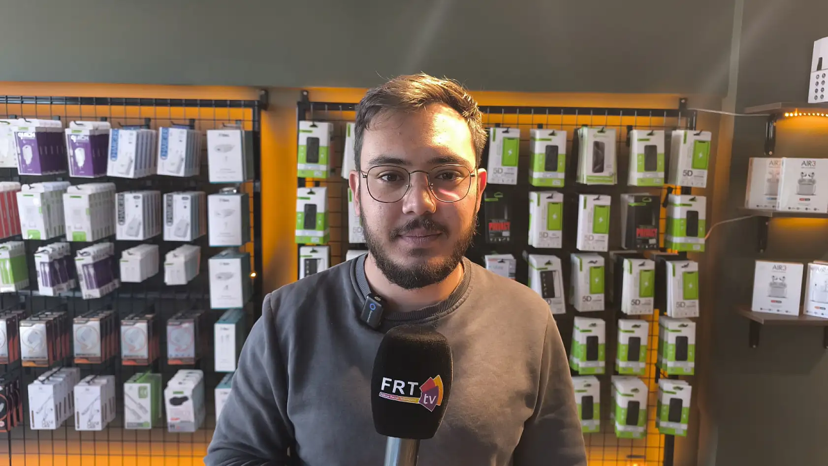 Fethiye'de uzmanından kritik uyarılar: Telefonunuzu geceden sabaha kadar şarj etmek tehlikeli mi