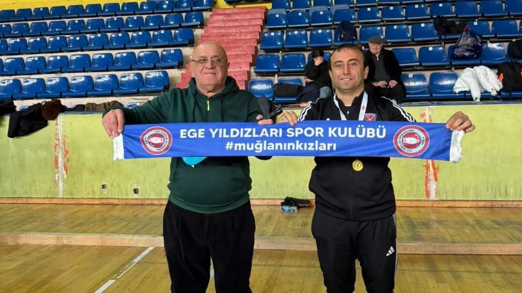 Muğla'da hokey sınırları aşıyor