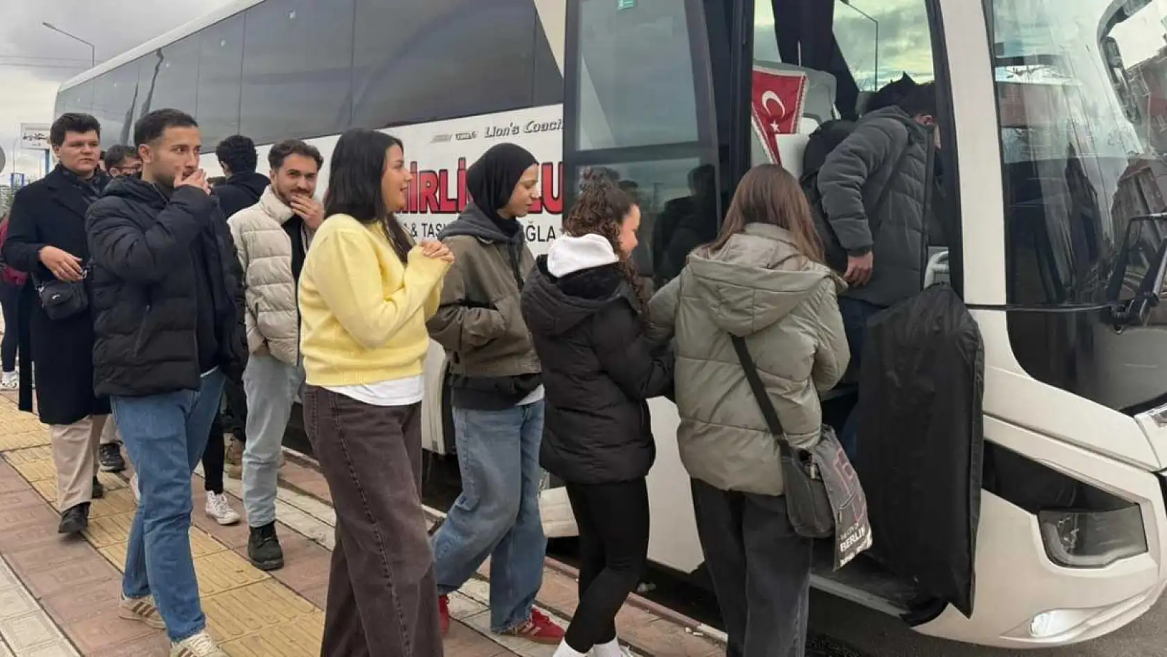 Menteşeli gençler Ankara yolcusu