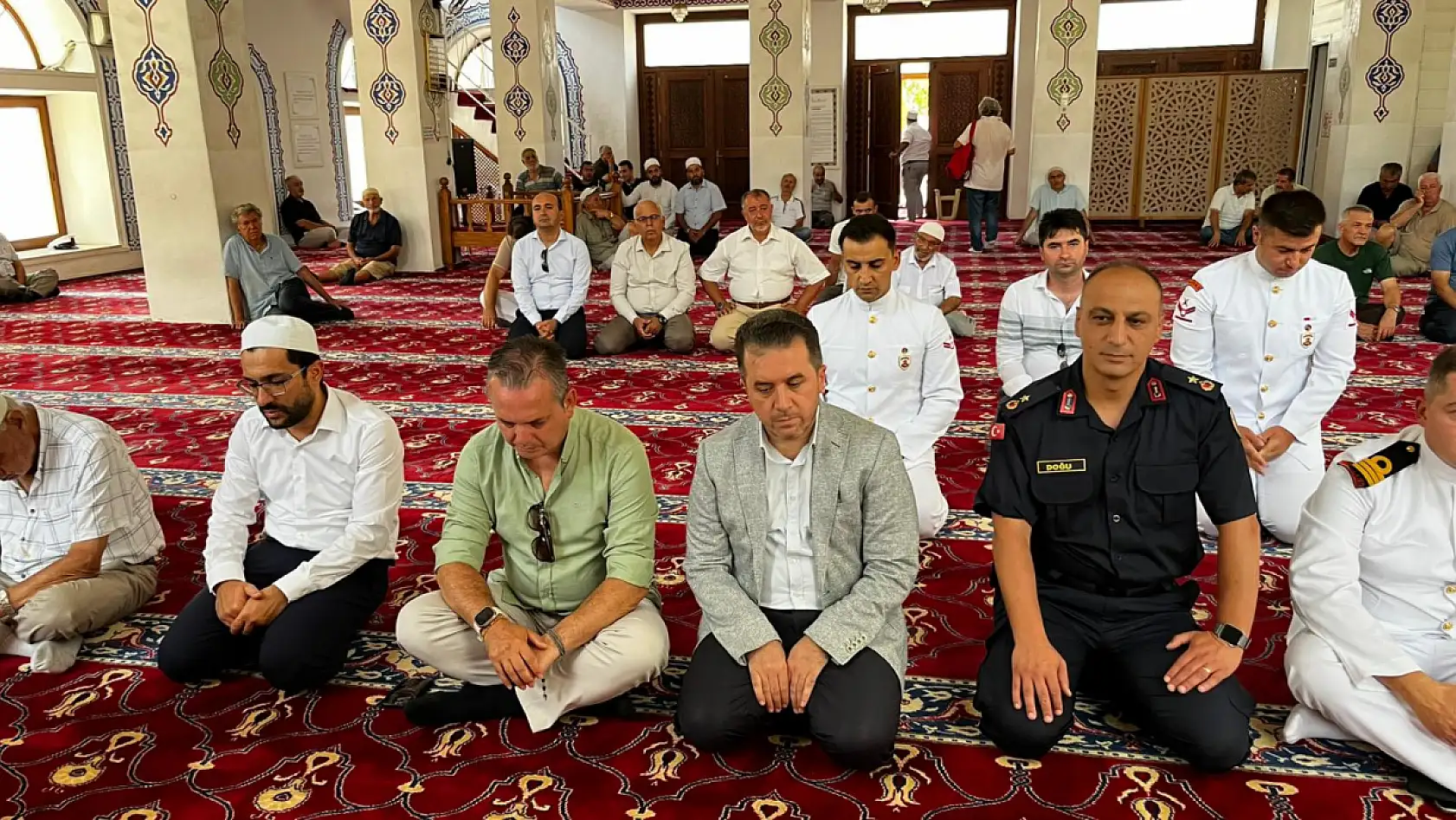 Fethiye'de 15 Temmuz şehitleri için Mevlid-İ Şerif ve hatim duası okundu