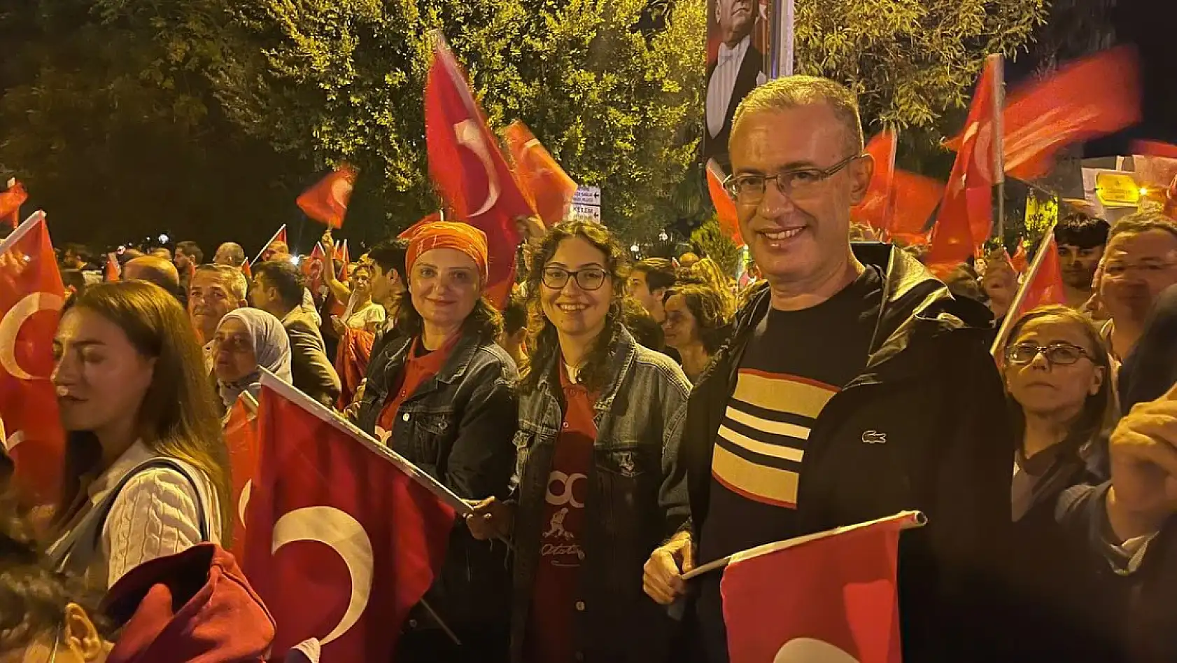 Fethiye'de Cumhuriyet Yürüyüşü Düzenlendi