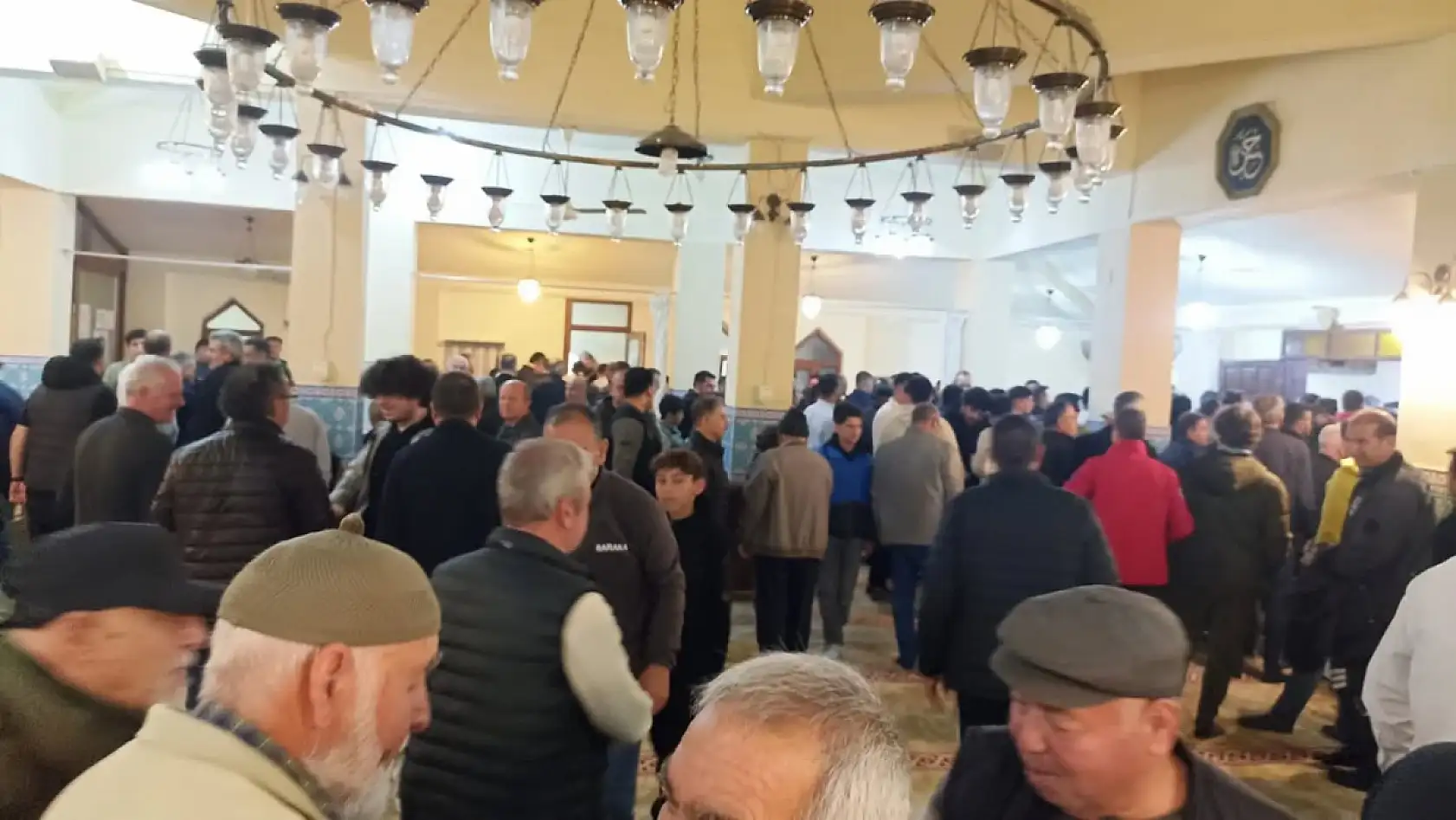 Fethiye'de Camiler Bayram Namazında Dolup Taştı