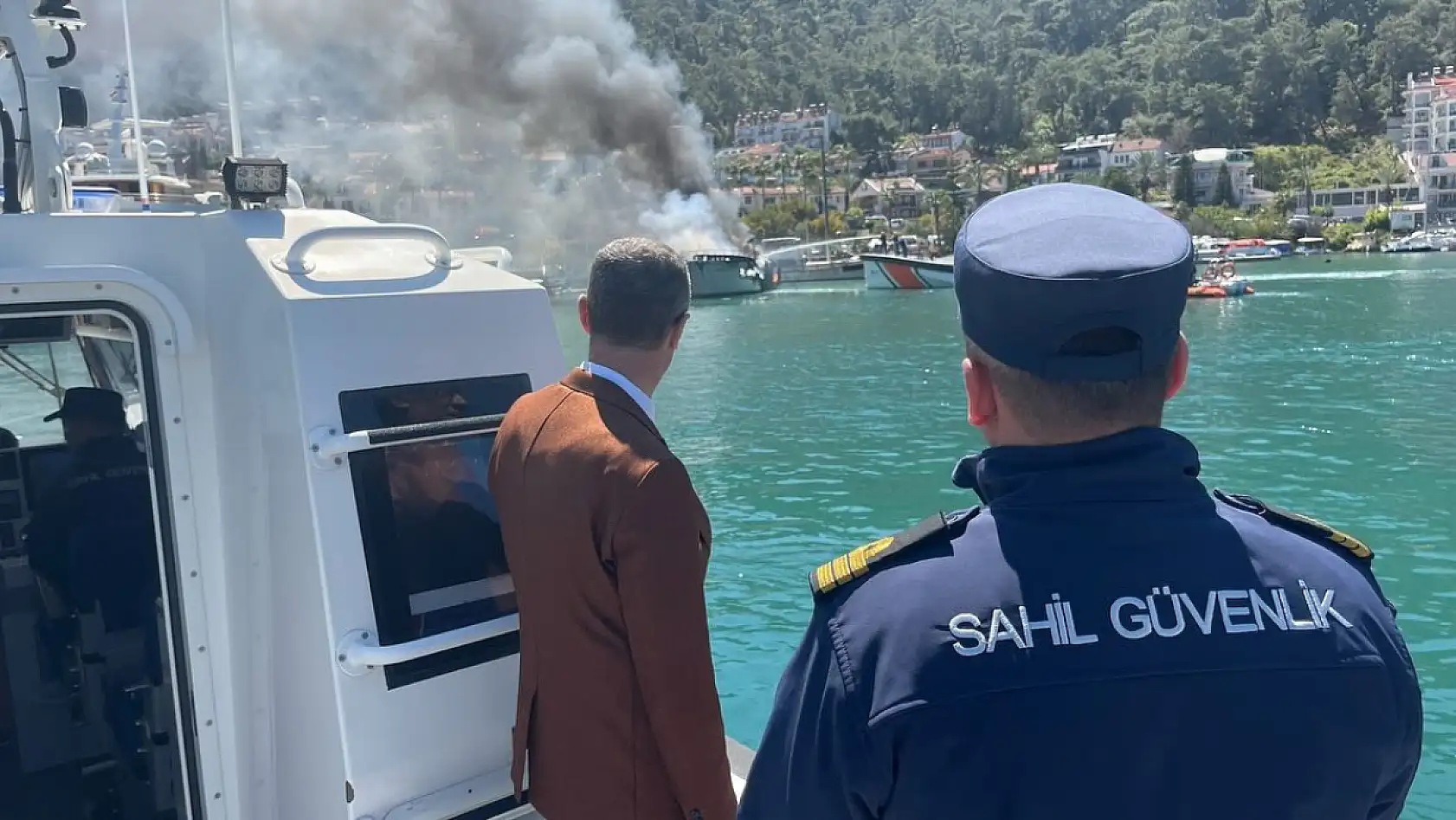 Fethiye Kaymakamı Ertaş, Karagözler'de Çıkan Yangında İncelemelerde Bulundu