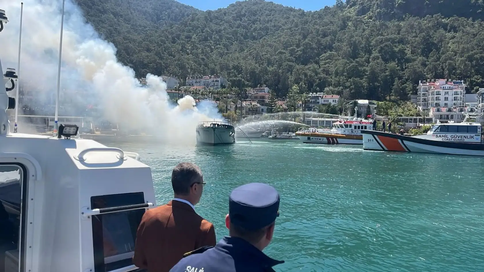 Fethiye Kaymakamı Ertaş, Karagözler'de Çıkan Yangında İncelemelerde Bulundu