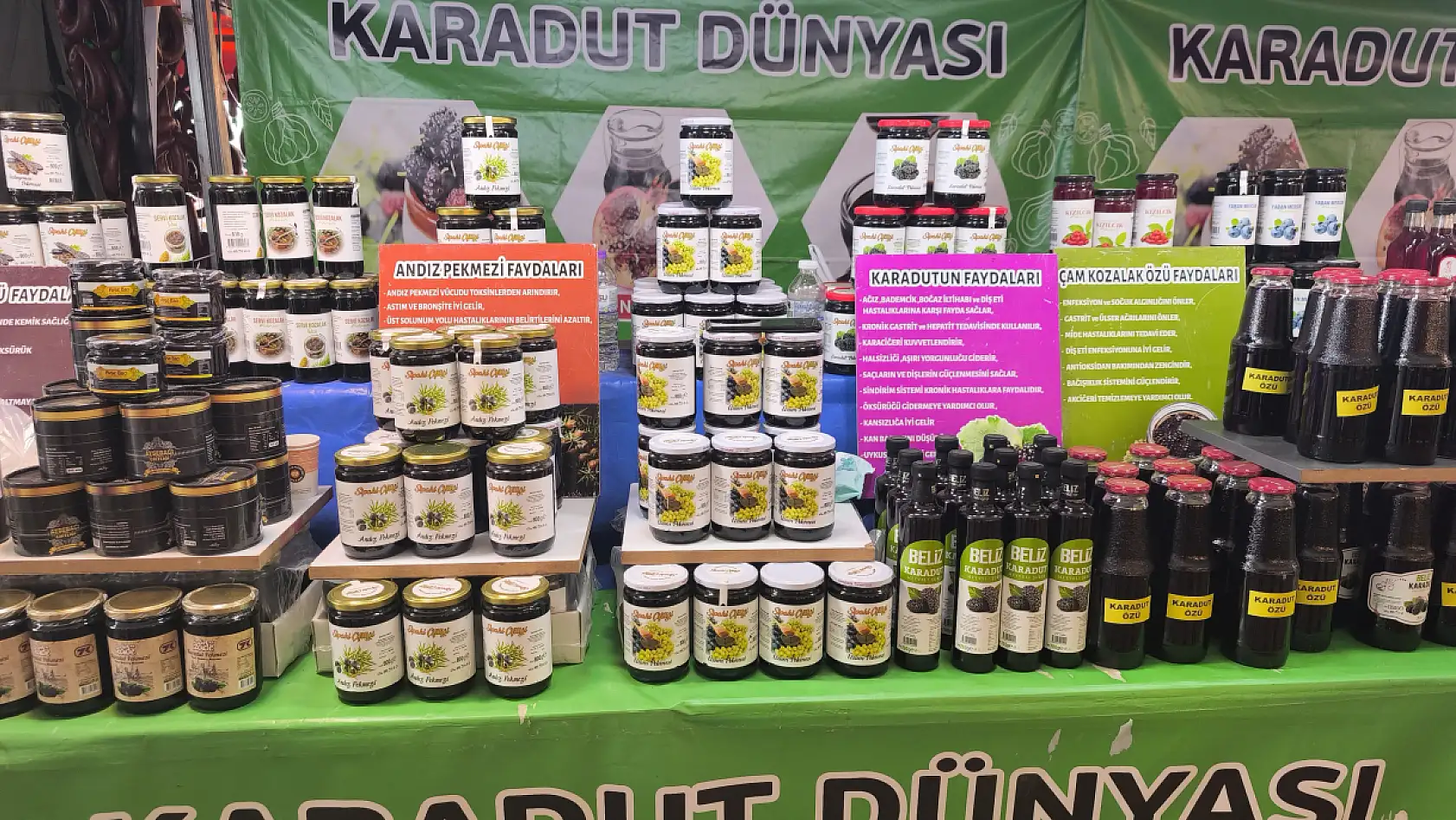 Fethiye Yöresel Ürünler Festivali'nde karadut ve pekmez en çok tercih edilenler arasında