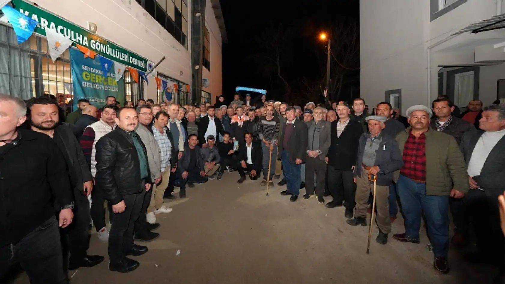 Yörükler Başkan Akdenizli'yi Coşkuyla Karşıladı