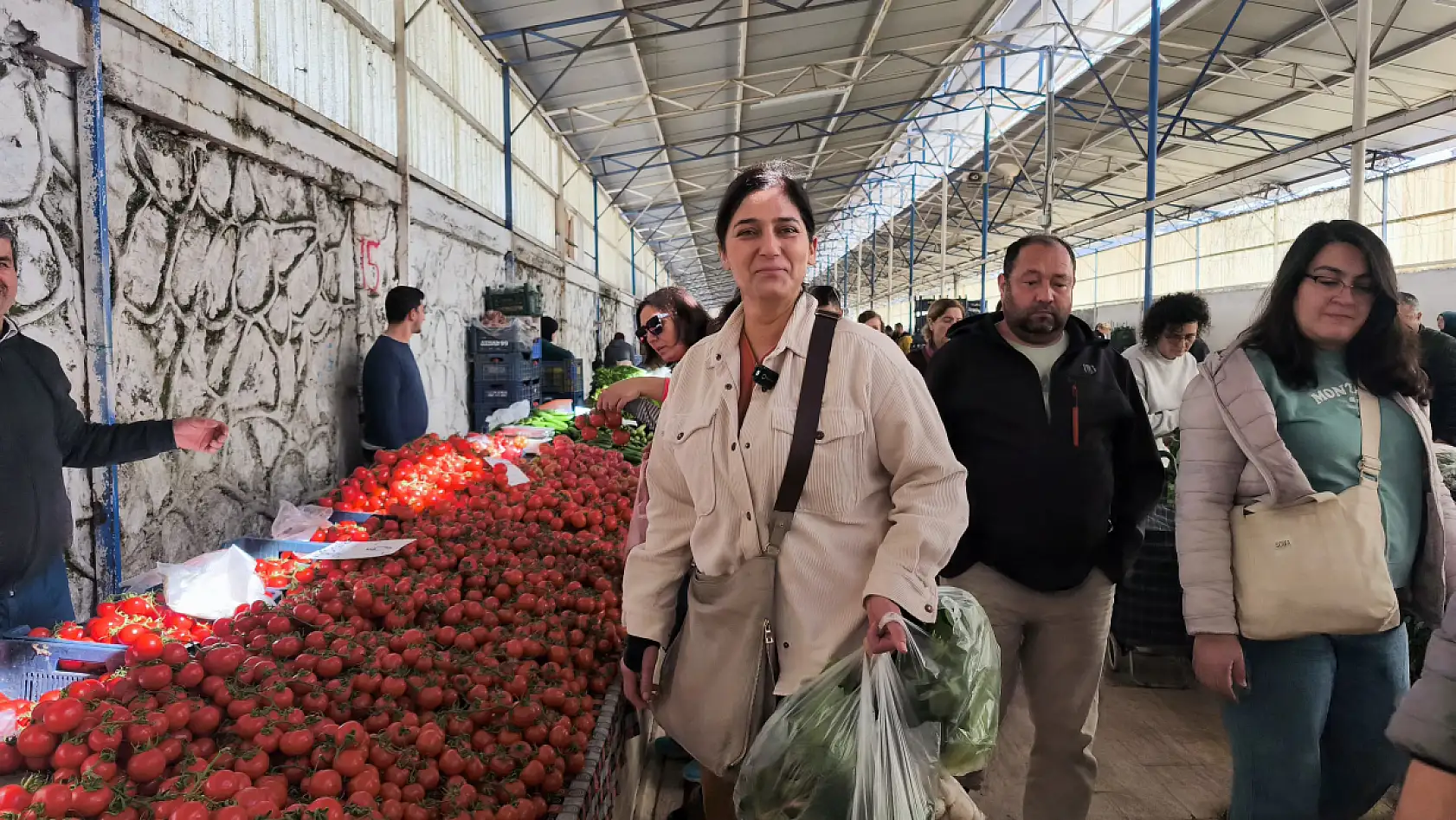Fethiye Salı Pazarı'nda Fiyatlar Vatandaşı Zorluyor