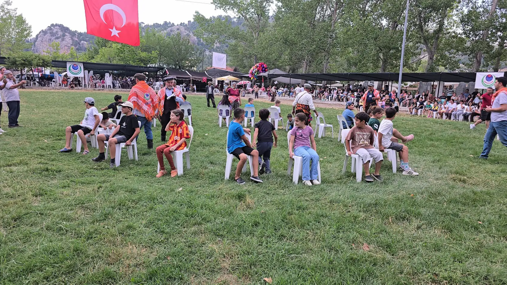 10. Yayla Karaçulha Şenliği Renkli Görüntülerle Başladı