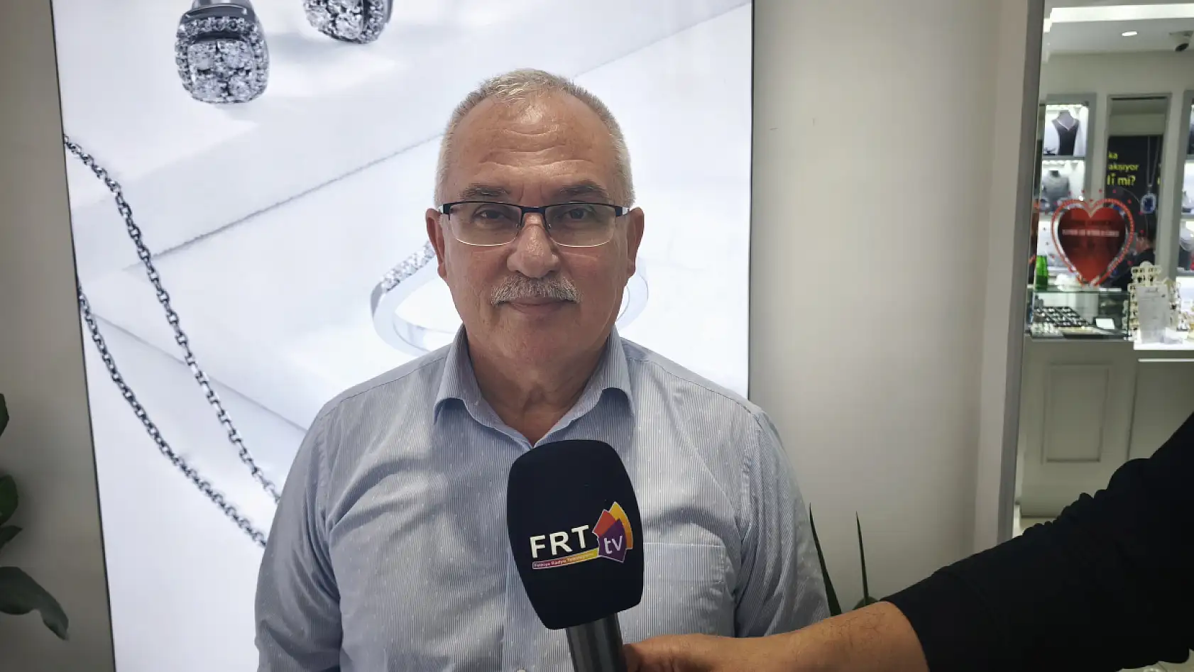 Fethiye'de kuyumcu Ulutürk, 'Cumhuriyet altını asgari ücreti aştı'