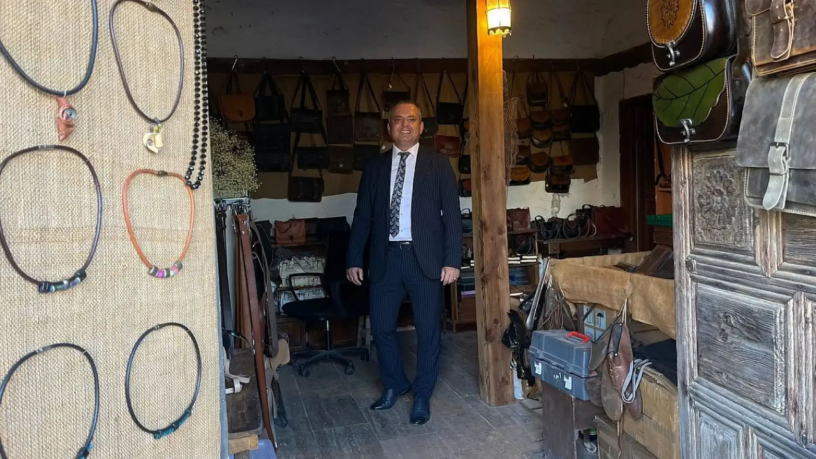 Fethiye Kaymakamı Akkaya, Kayaköy'de incelemelerde bulundu