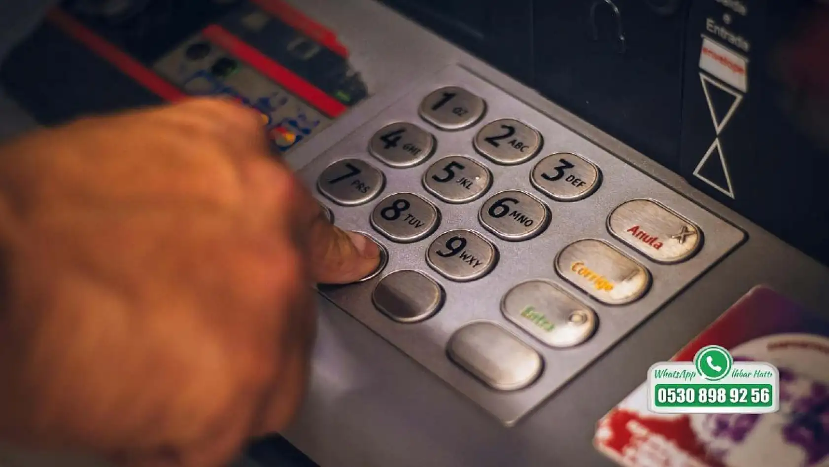 ATM'de Bu Hata Hesabınızı Boşaltabilir! Uzmanlardan Şifre Uyarısı
