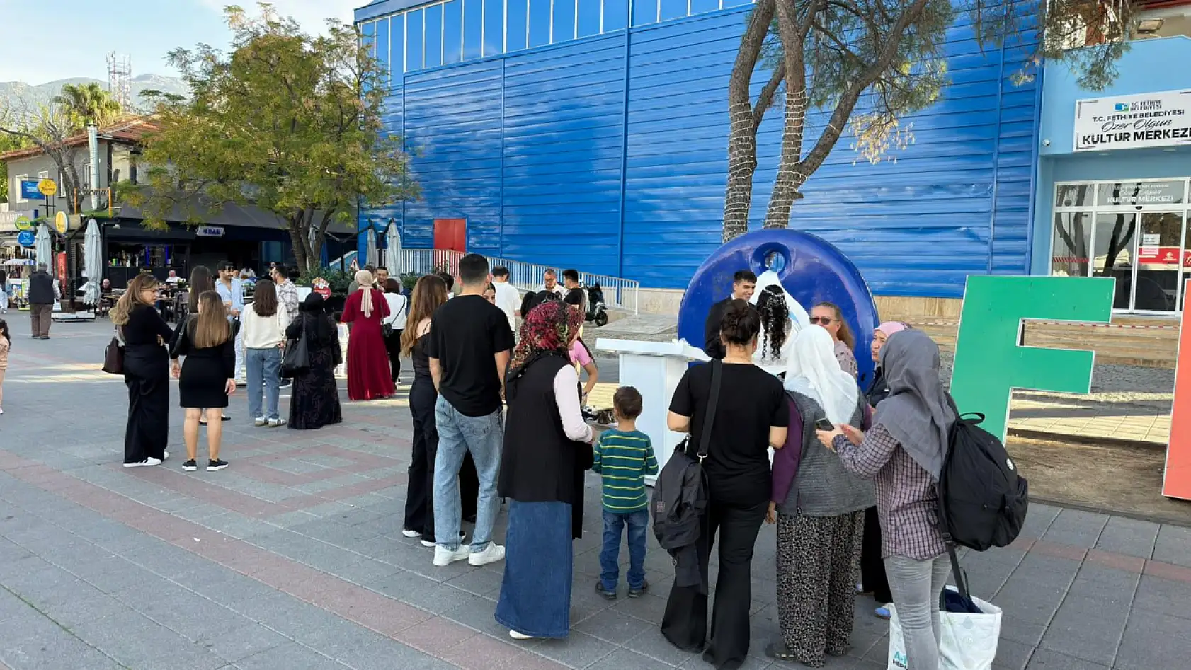 Fethiye'de nikah yoğunluğu: Bir günde 8 çift dünyaevine girdi