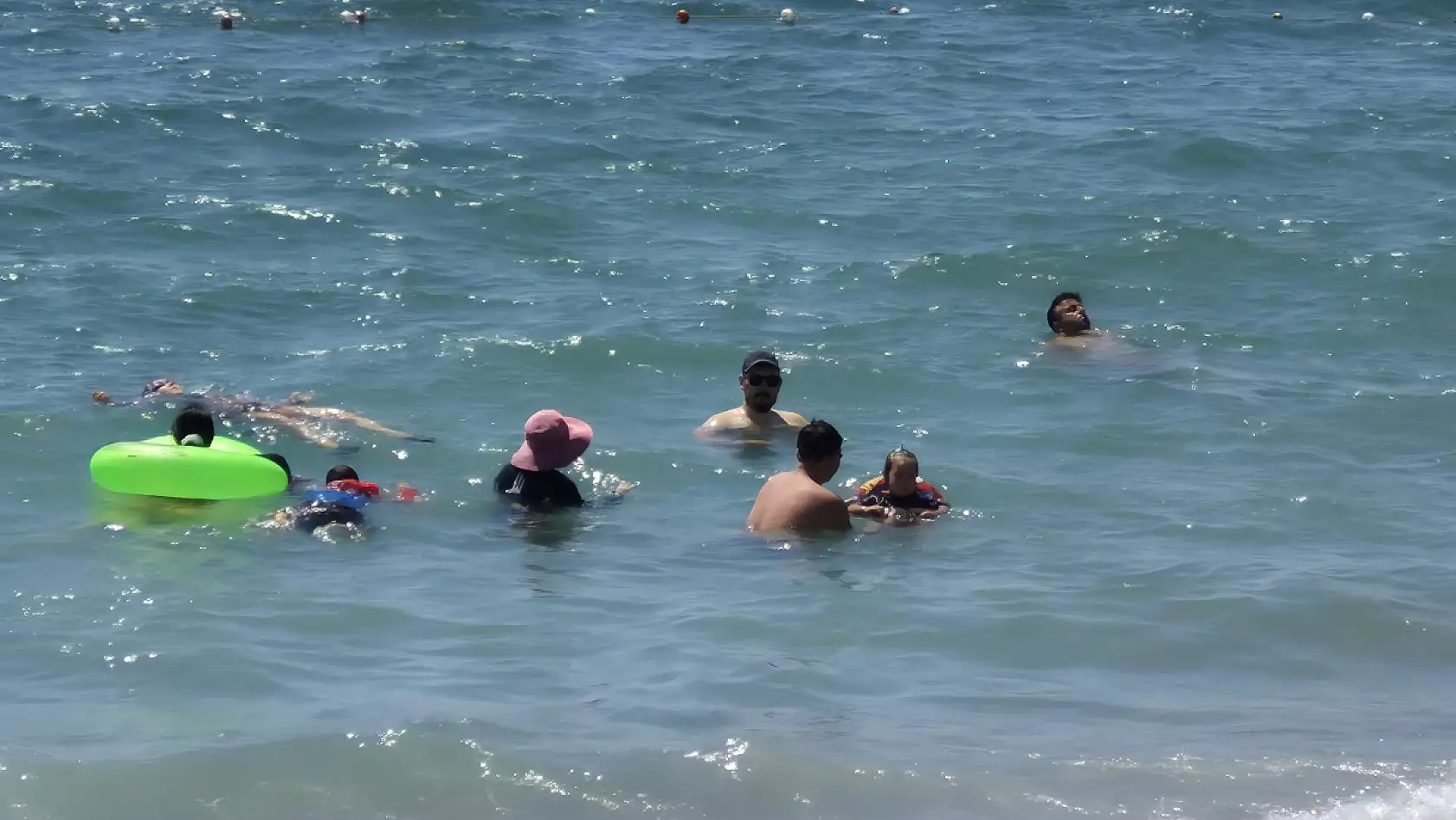 Fethiye'de Denizin ve Güneşin Keyfi Çalış'ta Çıkarılıyor