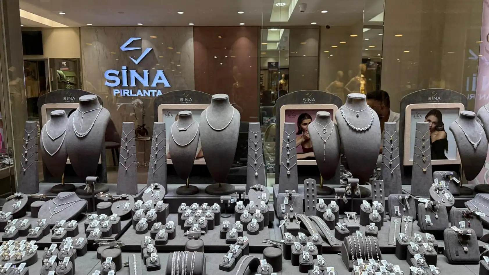 Fethiye'de Pırlanta ve Altın Satışlarında Ağustos Kampanyasına Yoğun İlgi