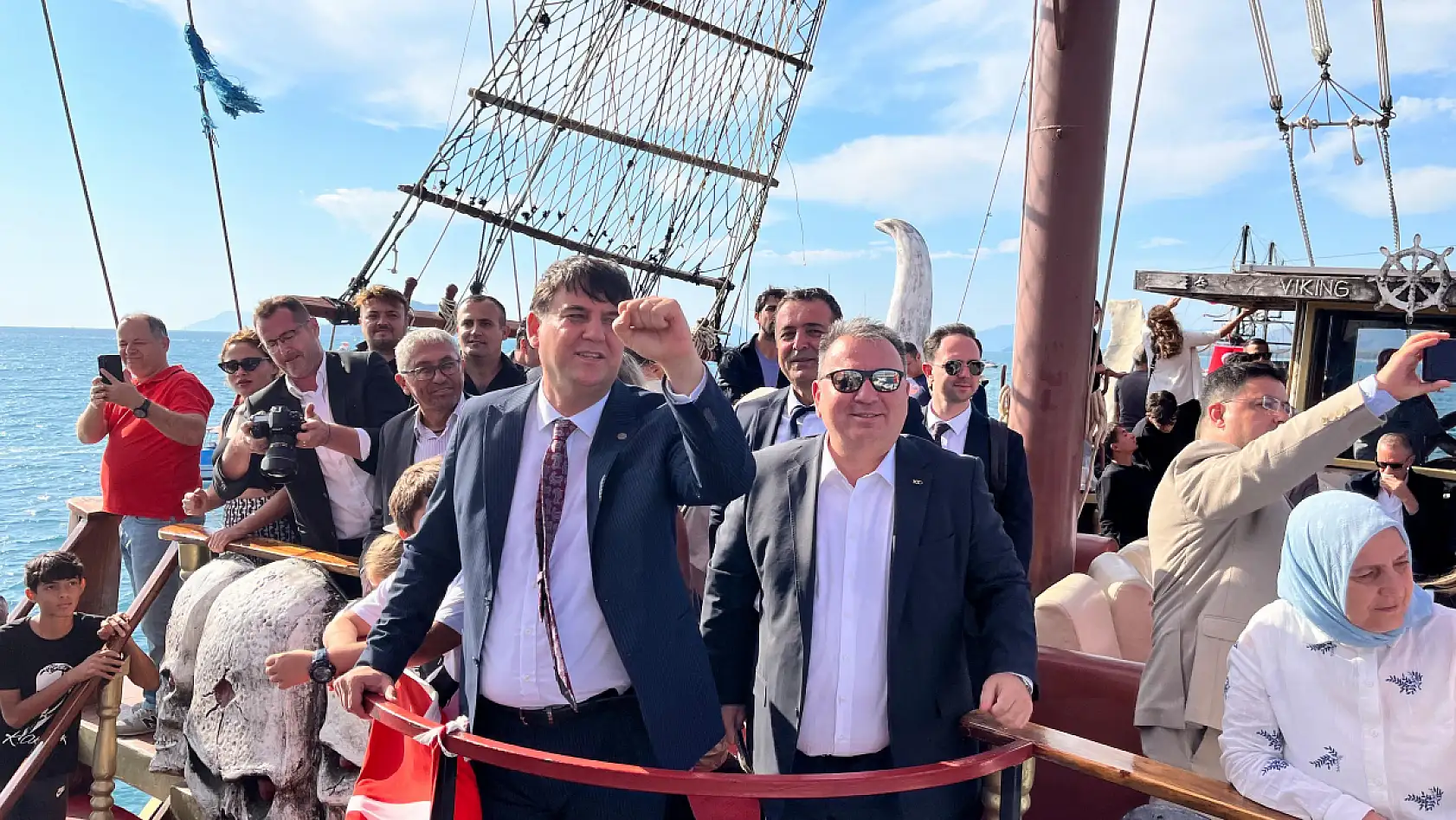 Fethiye'de tekne kortejiyle 29 Ekim coşkusu