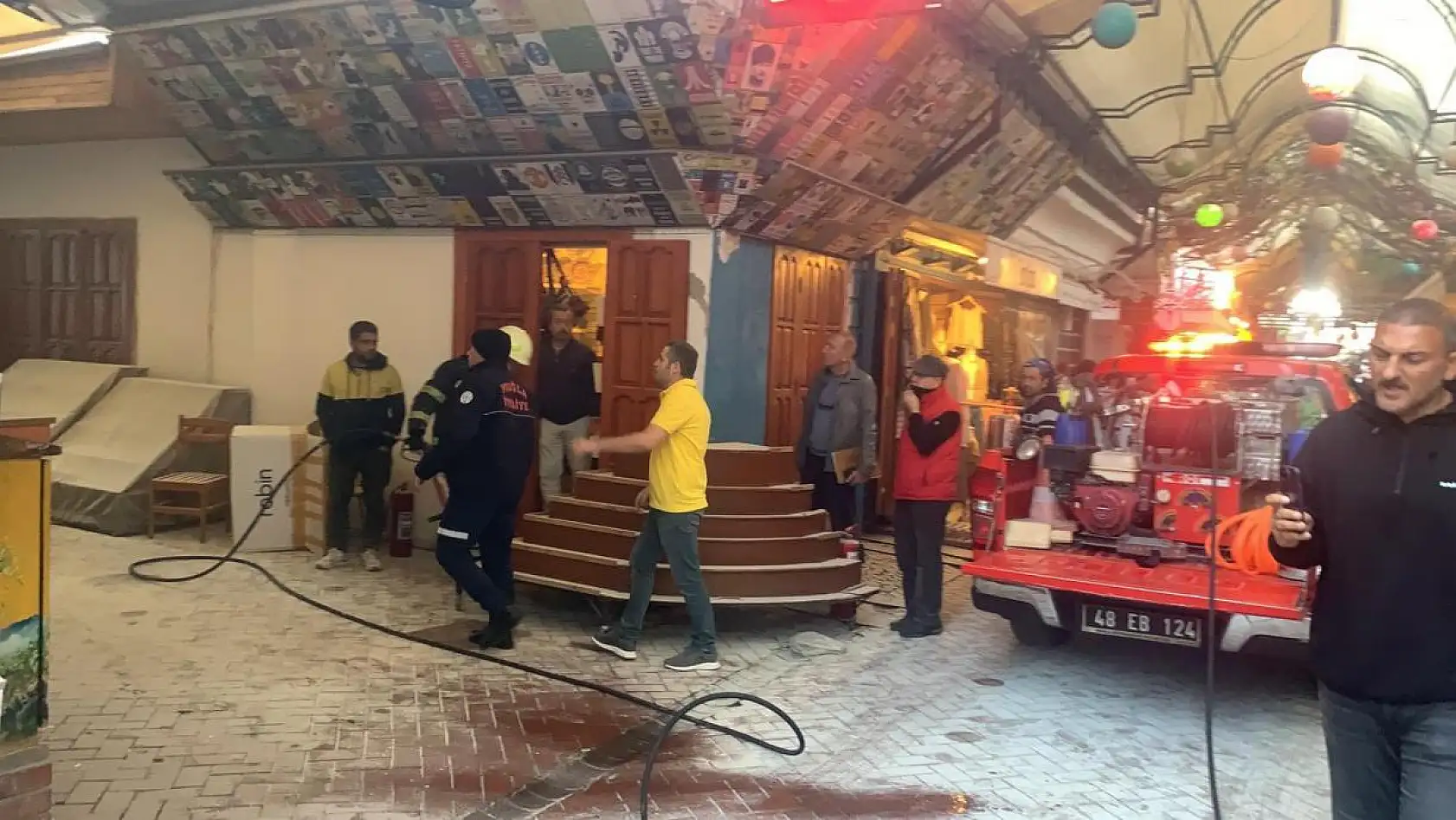 Son Dakika: Fethiye Paspatur'da korkutan yangın