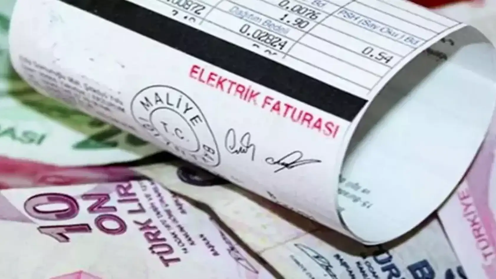 Elektrik Faturasında Kritik Eşik 1050 TL Üzerinde Tüketenler Yandı!