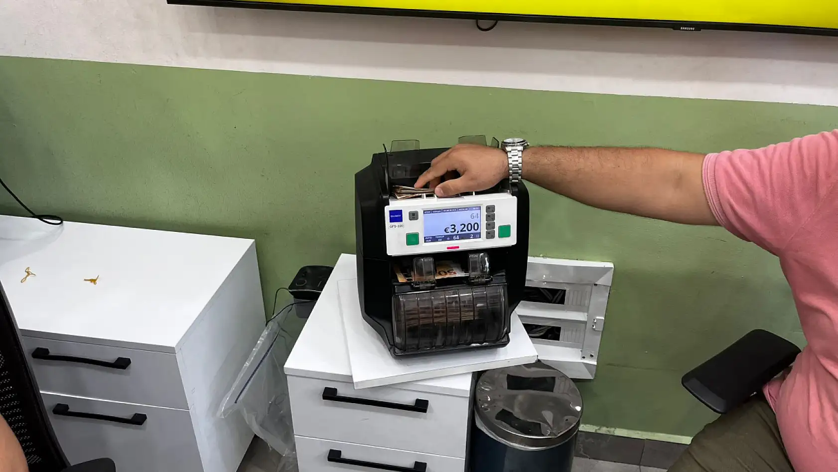 Döviz kuru hareketli: 'Fethiye halkı dövize ilgi gösteriyor'