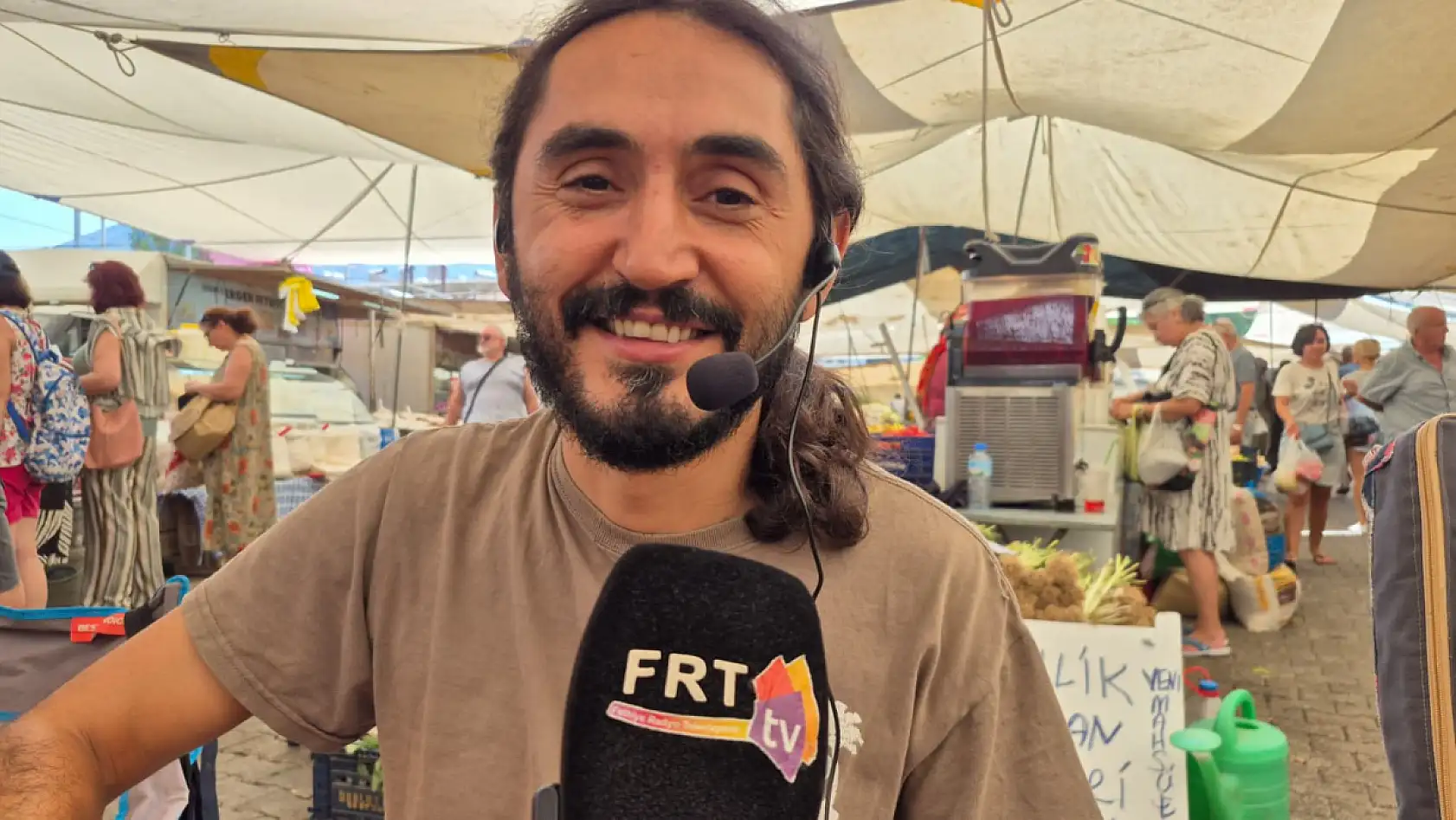 Fethiye Pazarı'nda 'Daimi Aşk' ile Amatör Müzik