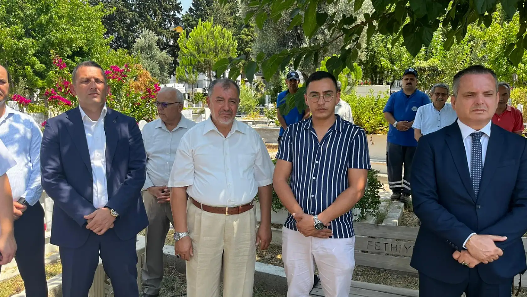 Fethiye'de 15 Temmuz'da Kaymakam Akkaya Öncülüğünde Şehitlik Ziyareti