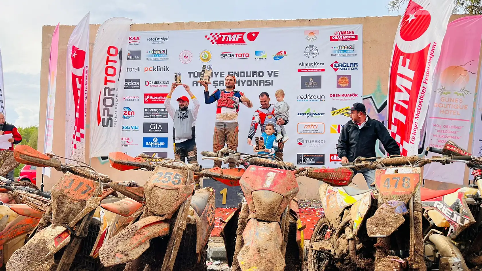 Fethiye'de Selman Kaya, E-3B Usta Kategorisi'nde Şampiyon