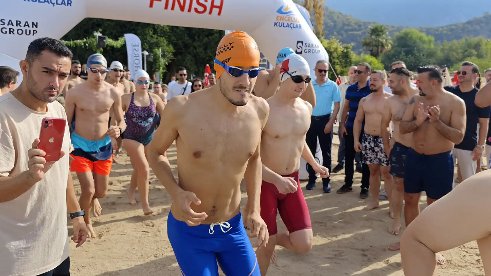 Fethiye'de Engelsiz Kulaçlar Faik Torunoğulları Yüzme Yarışı yapıldı