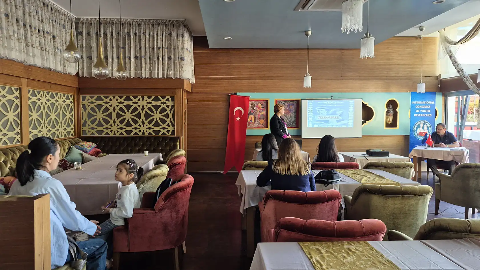 Fethiye, yurt içi ve yurt dışından gelen akademisyen, araştırmacı ve öğrencileri ağırlıyor