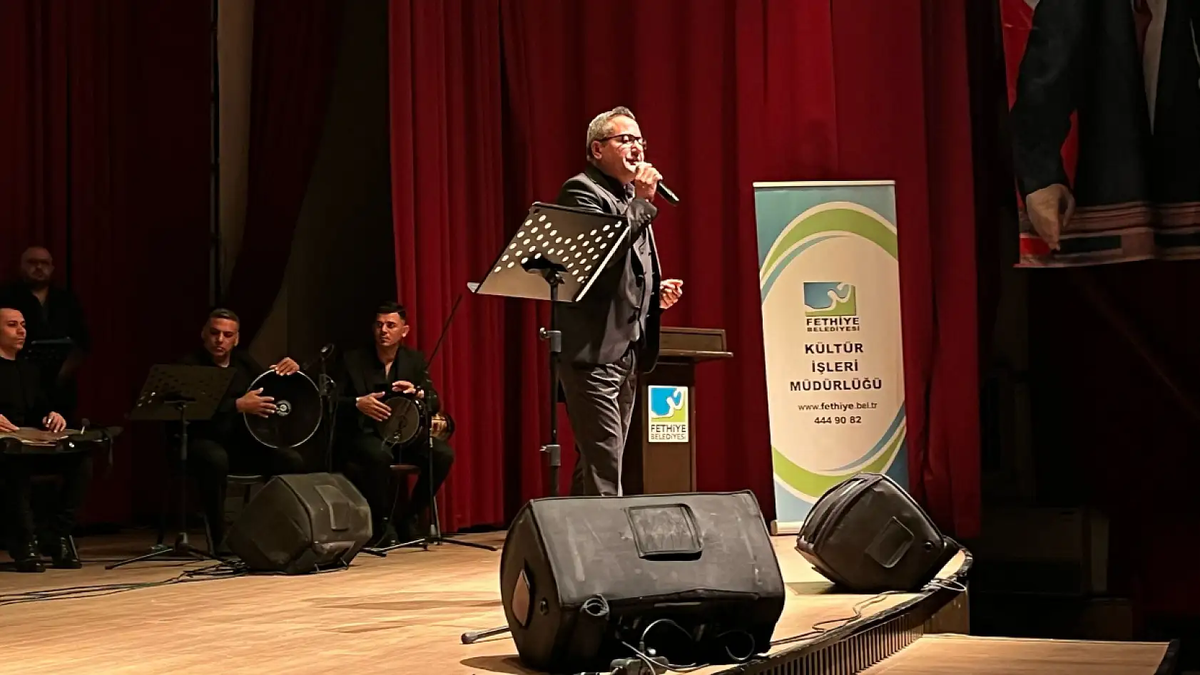 Şehitler için Fethiye'de 'Destansı Türküler' konseri gerçekleştirildi