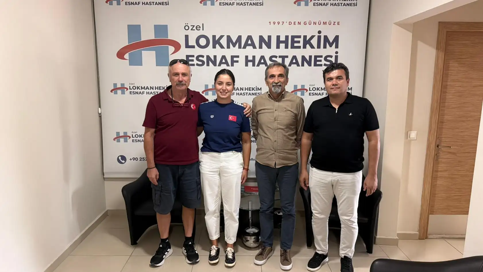 Türk Ultra-Maraton Yüzücüsü Bengisu Avcı Fethiye'de Ziyaretlerde Bulundu