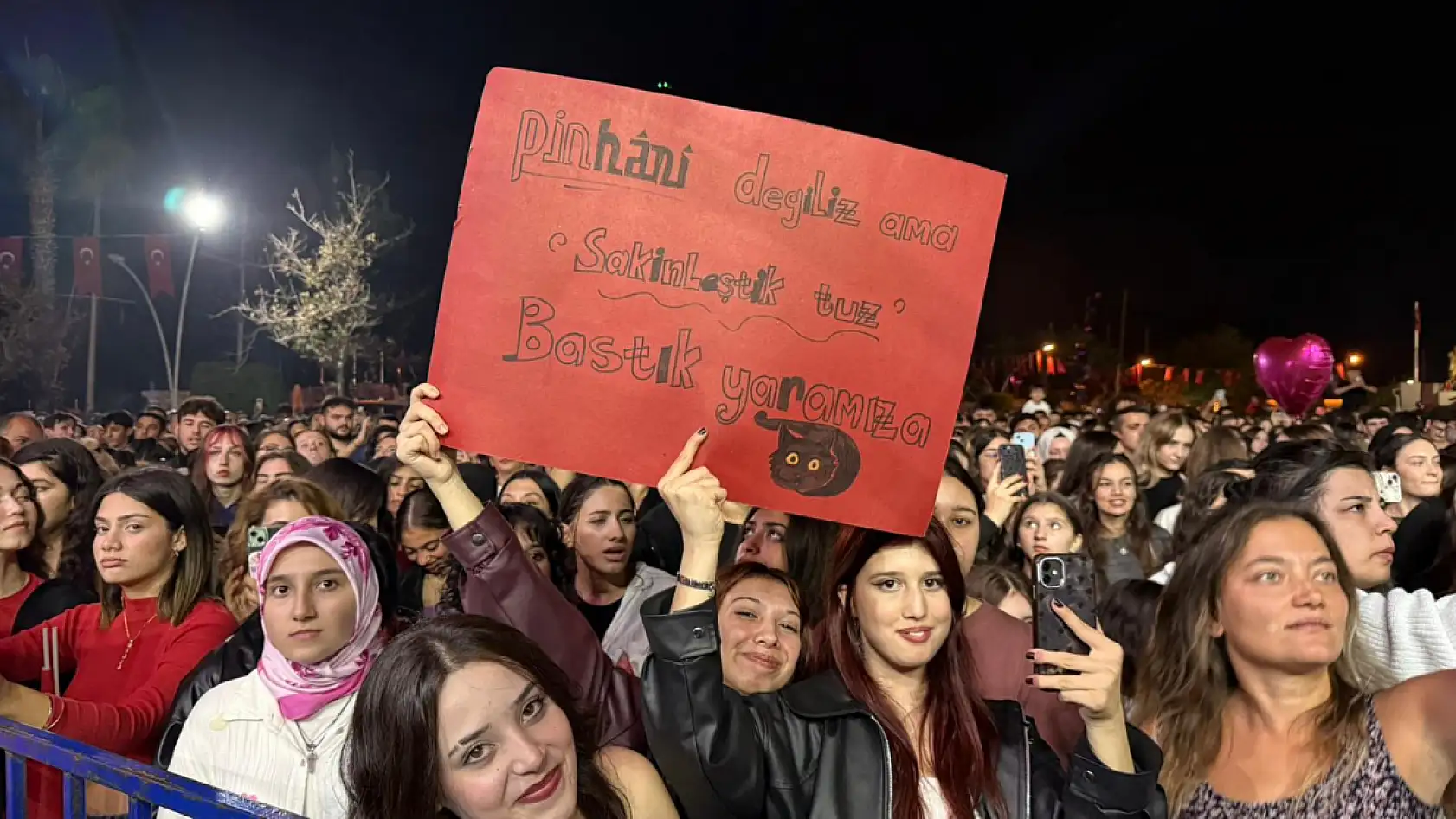 Fethiye'de Pinhani'den Harika Konser