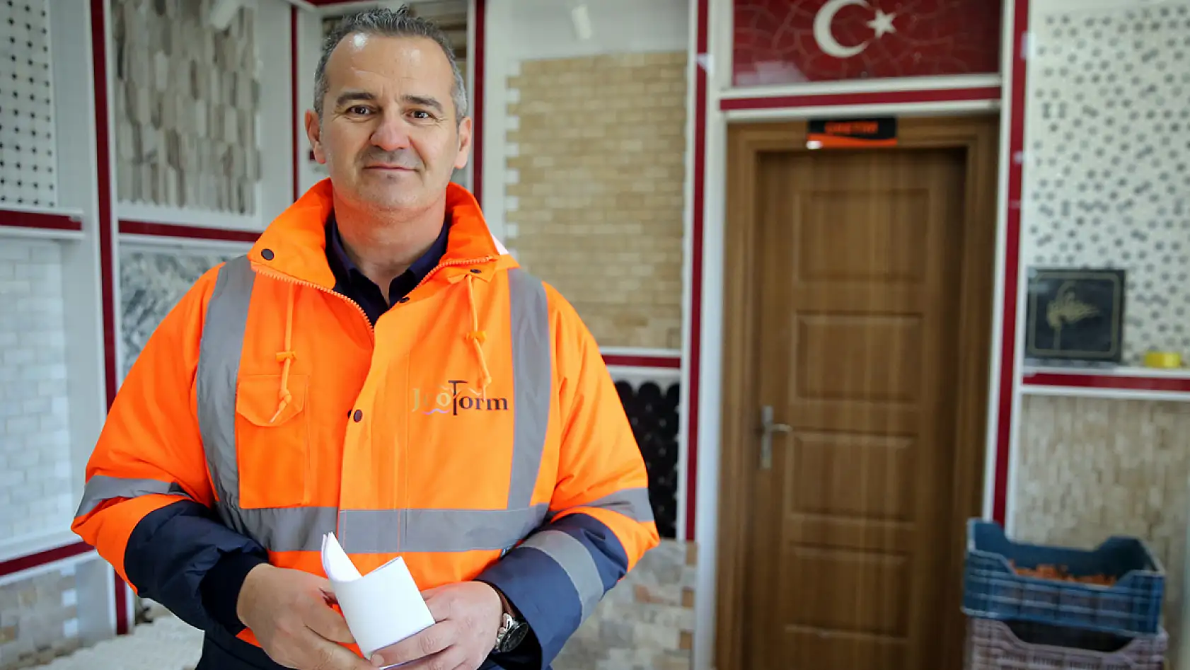 Muğla'da kadınlar ekmeklerini mermerden çıkartıyor