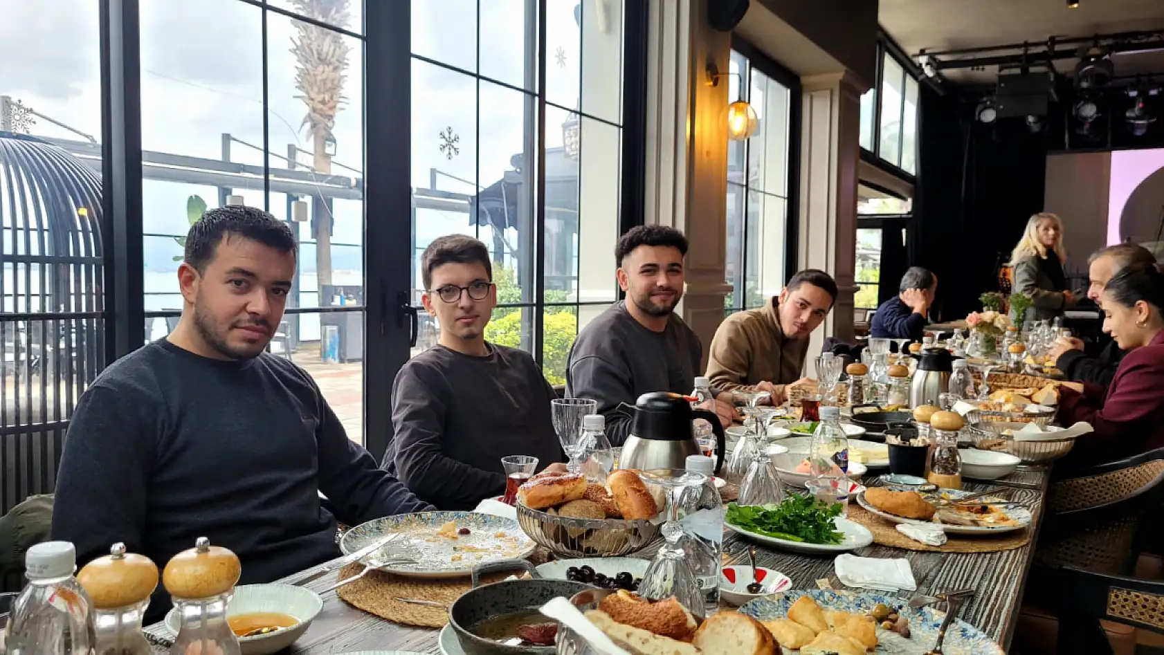 Ayyıldız Gündem 100'ncü Sayısını Kutladı