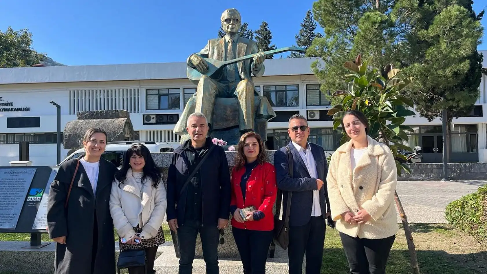 Hamdi Özbay dualarla anıldı