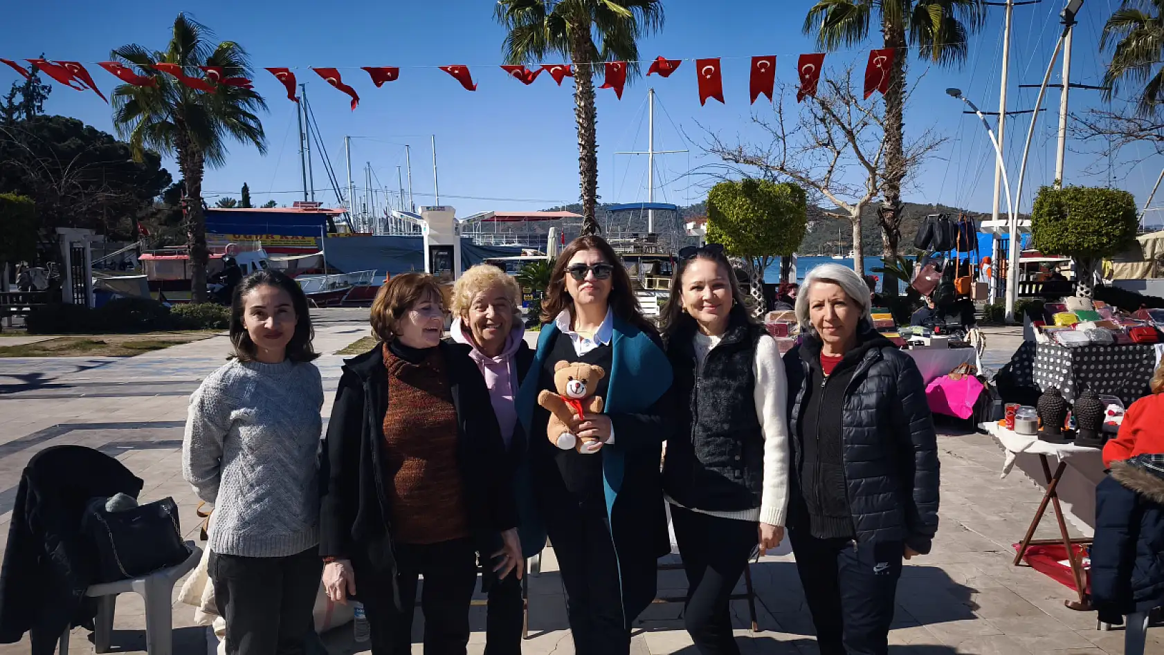 CHP Fethiye Kadın Kolları Başkanı Öztürk, 'Sevgililer Günü özel bir gün'