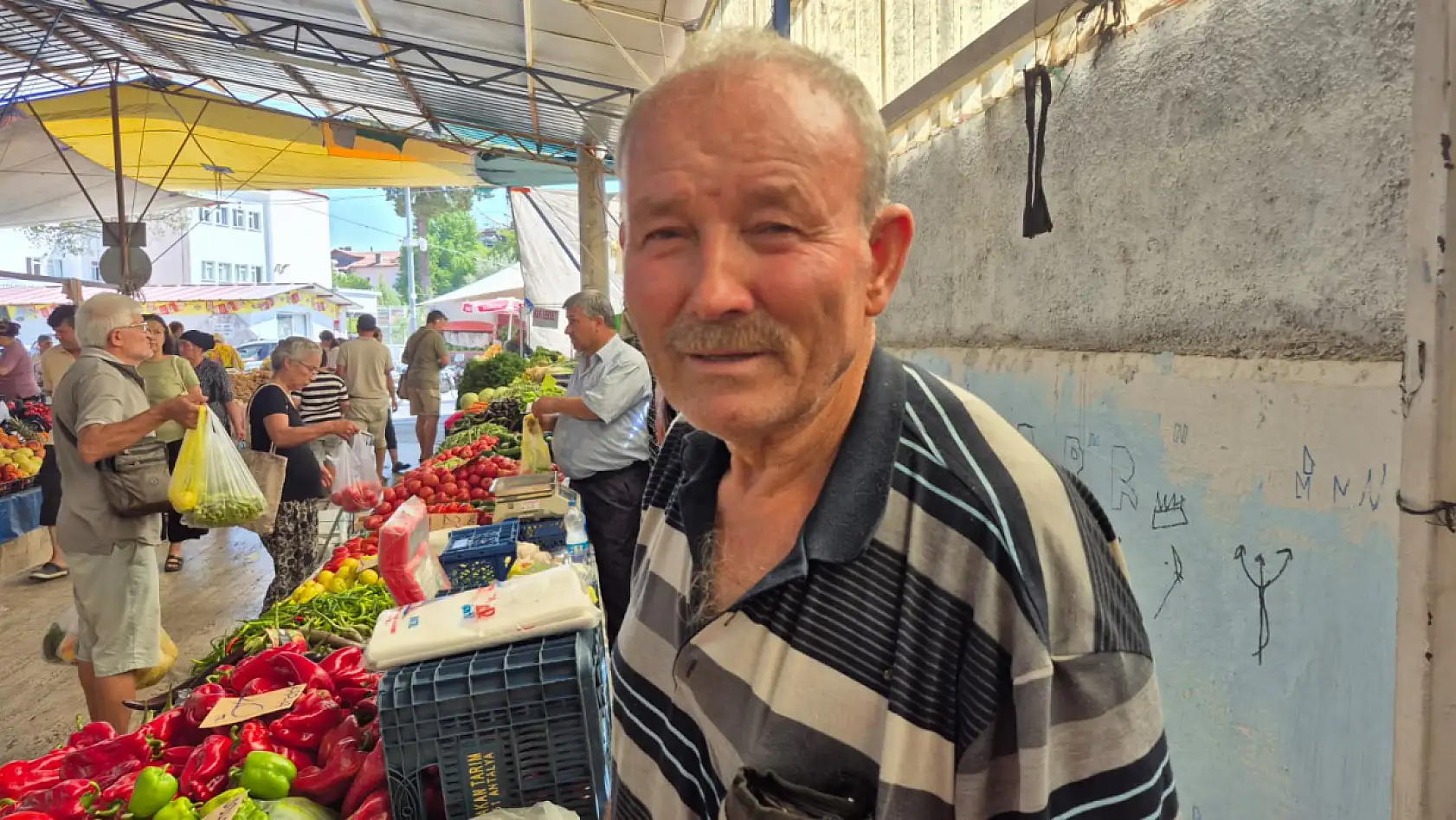 Biber, Fethiye Pazarı'nda yerini aldı