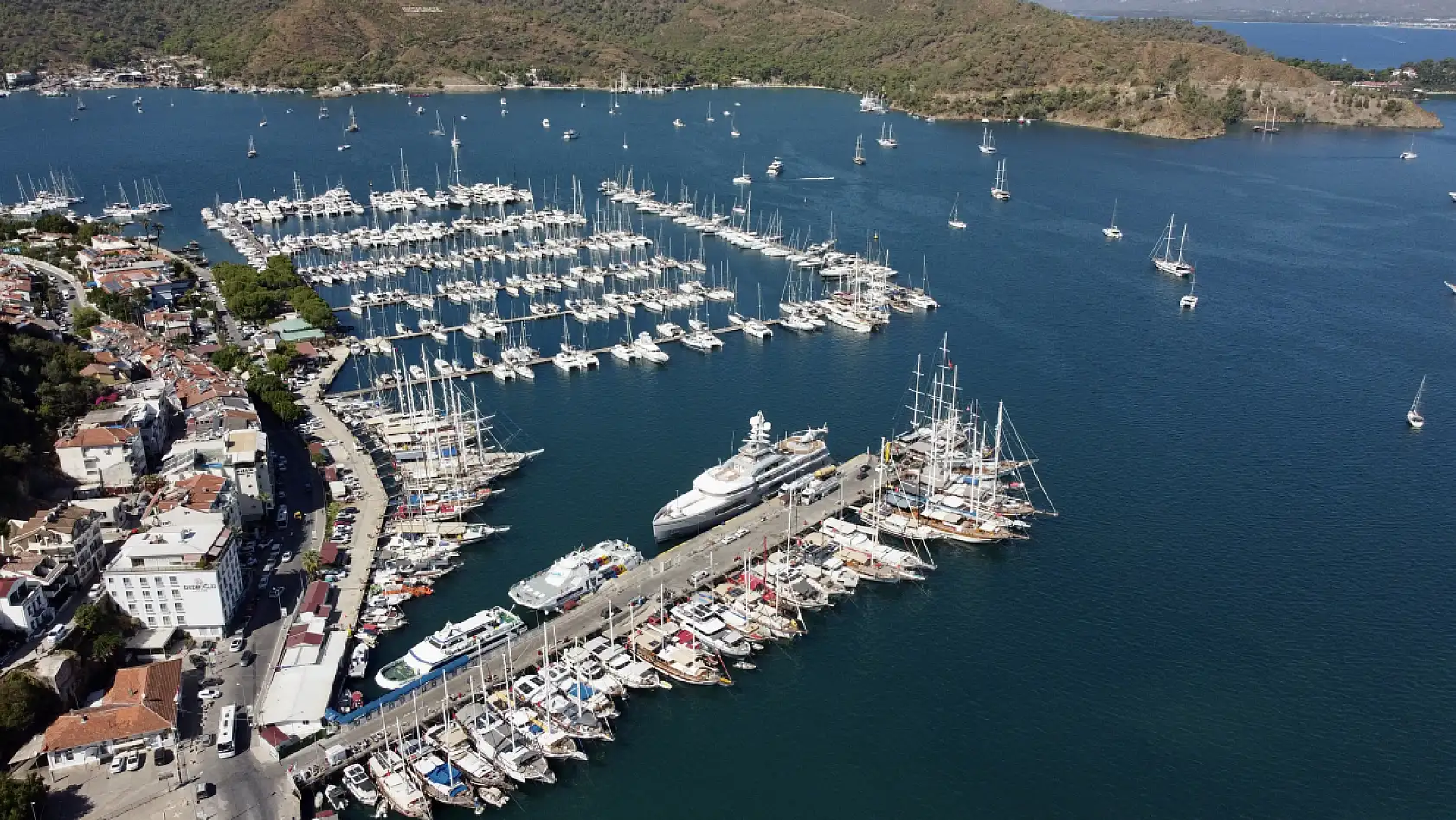 Lüks yat 'CloudBreak' Fethiye'de