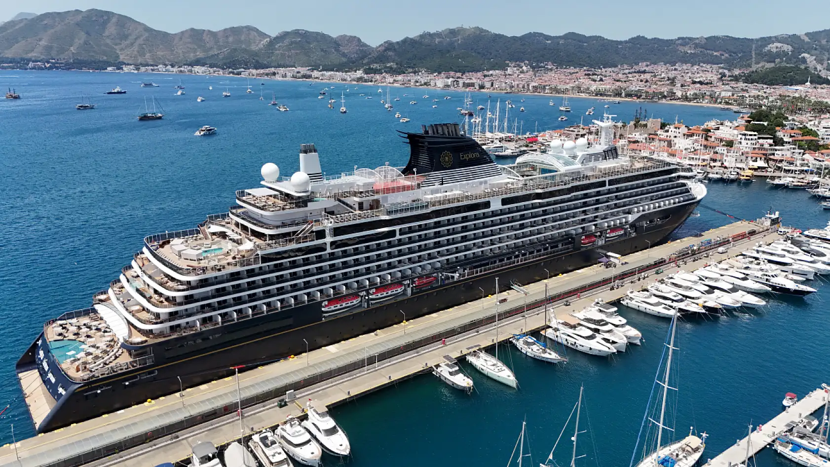 'Explora I' kruvaziyeri Marmaris'e 639 yolcu getirdi