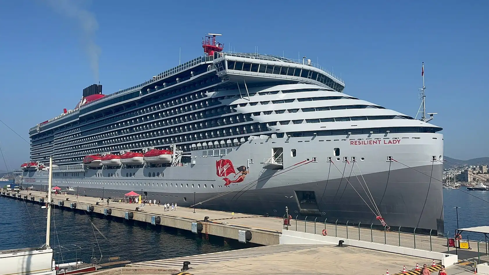 Bodrum'a 'Resilient Lady' kruvaziyeriyle 2 bin 572 yolcu geldi