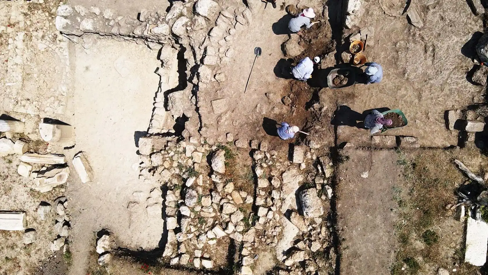 Hyllarima Antik Kenti'nde agoradaki dükkanların bulunduğu alan kazılacak